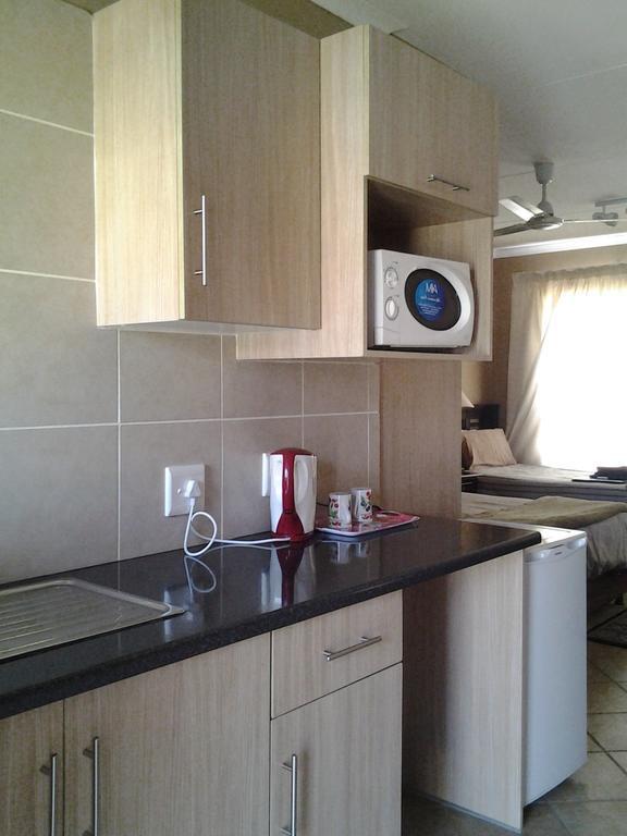 Airport Lodge Guest House Kempton Park Quarto foto
