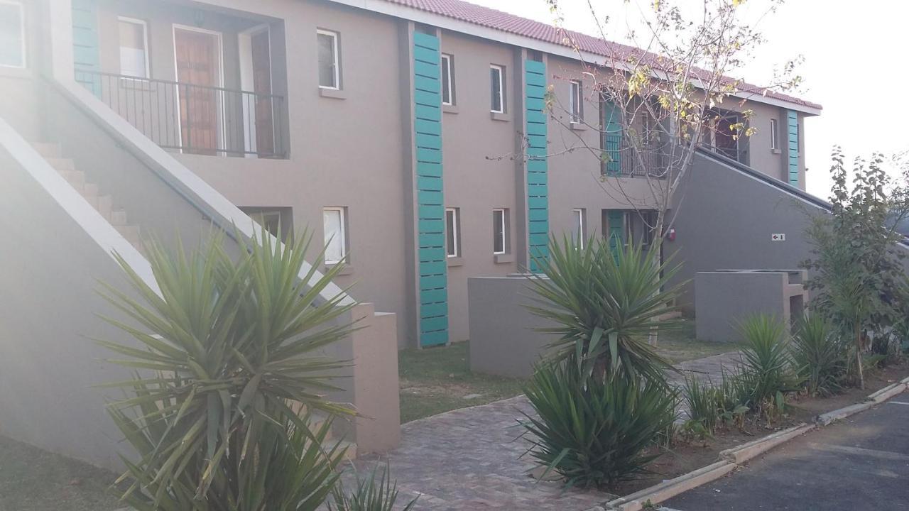 Airport Lodge Guest House Kempton Park Exterior foto