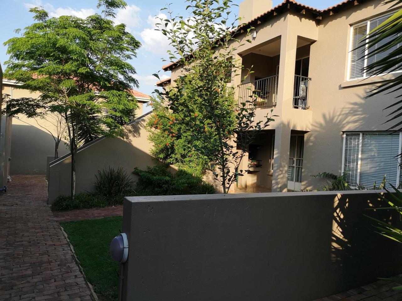 Airport Lodge Guest House Kempton Park Exterior foto