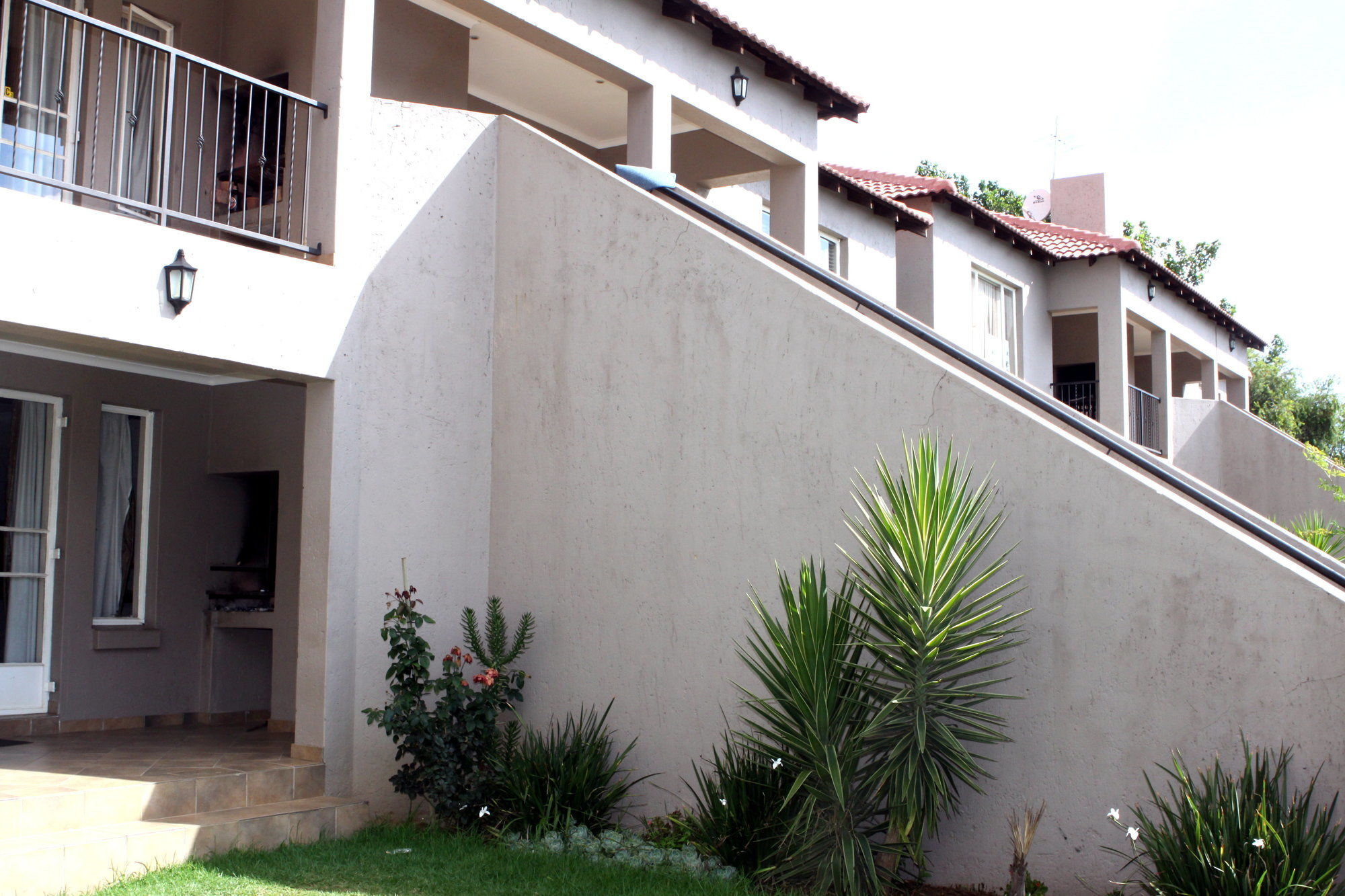 Airport Lodge Guest House Kempton Park Exterior foto
